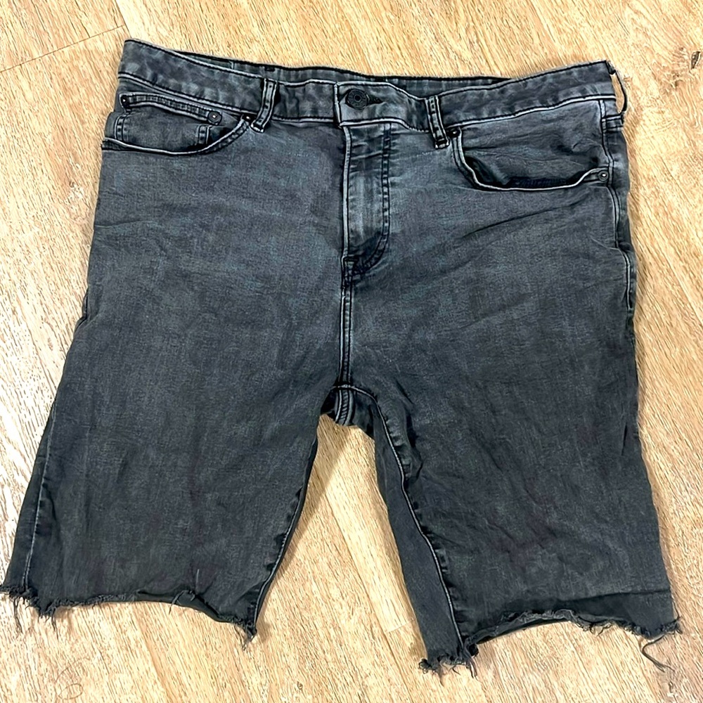 Menβs Express Skinny Jean SHORTS (RIPPED STYLE) Still Like βNewβ